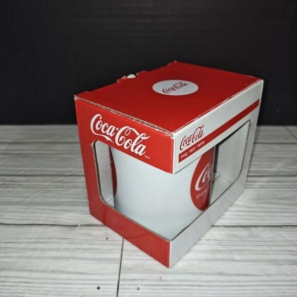 Coca Cola Coke SIGN OF GOOD TASTE Collectible Coffee Mug Cup Gibson 2011 - Picture 8 of 8